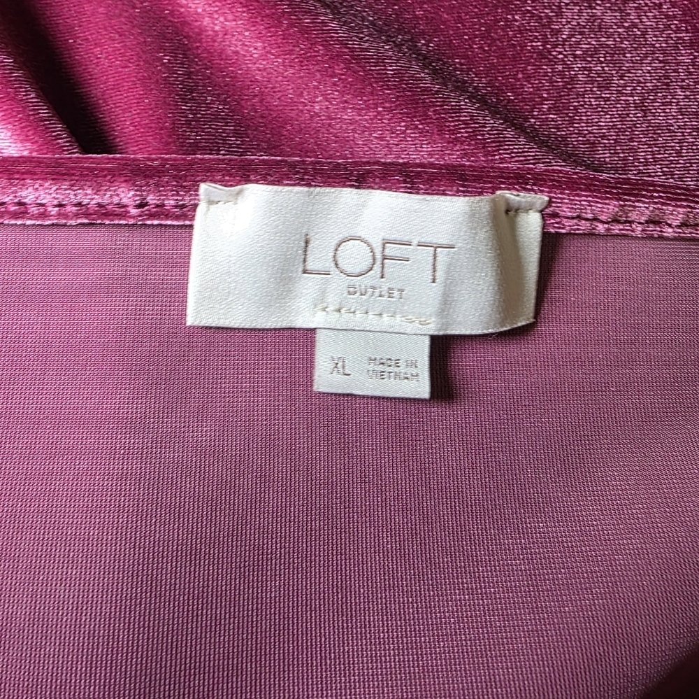 Loft Outlet Adjustable Strap Velvety Camisole Tank- Size XL Maroon/Burgundy - Picture 6 of 7